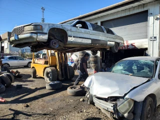 S&J Junk Cars, we buy junk car, cash for junk cars.