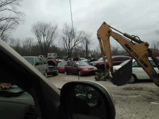 Carter's Auto Salvage - Big Reds