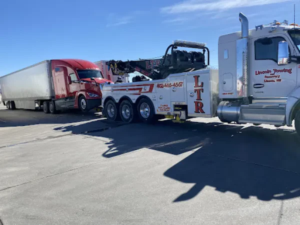 Midwest Towing & Recovery - photo 4