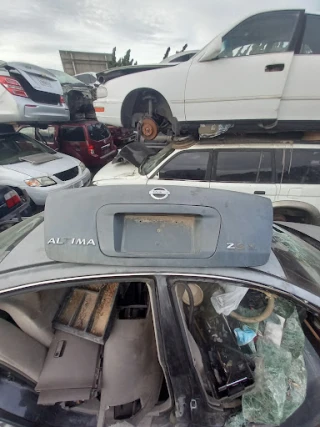 Fifth Street Auto Salvage