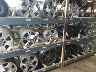 Lew's Auto Service & Salvage