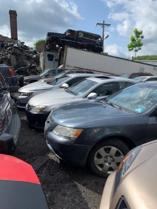 Hawk's Auto & Truck Recycling