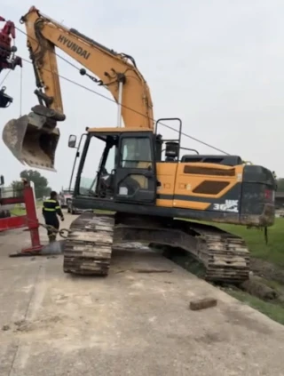 Catracho's towing -Heavy Duty Wrecker & Semi Truck towing