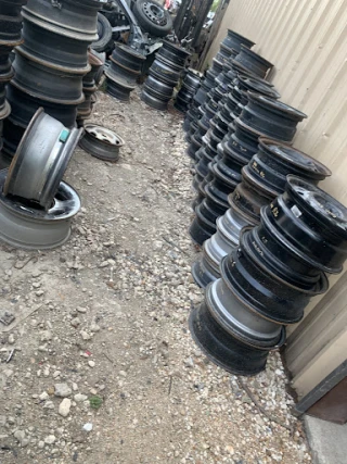 Parkway Used Auto Parts Inc