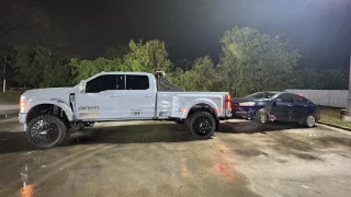 Roadside Emergency Vehicle Wrecker & Towing