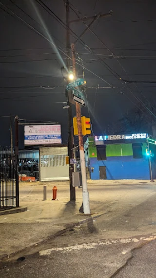 Hector's Used Auto Parts