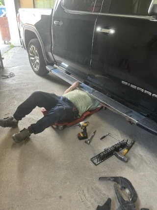 Speedie Auto Salvage