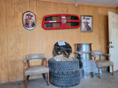 Jay's Auto Parts and Sales JunkYard in Oklahoma City (OK) - photo 6
