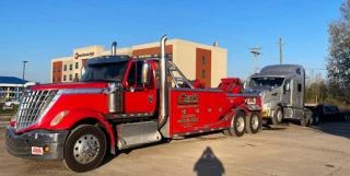 Carl's Auto Care & Towing