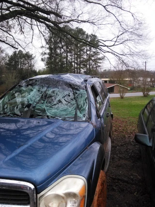 Dwight Davis Body Shop-Wrecker