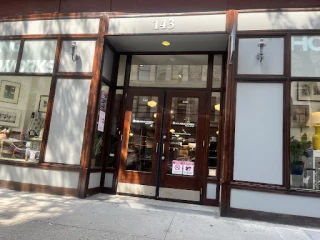 Housing Works Thrift Shops - Chelsea