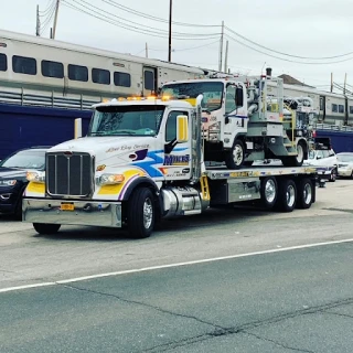 Mike's Heavy Duty Towing