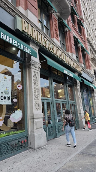 Barnes & Noble