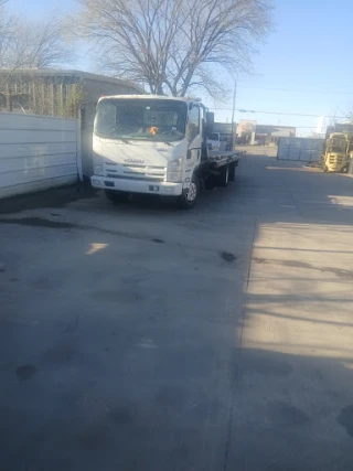 Lovell's Wrecker Repair