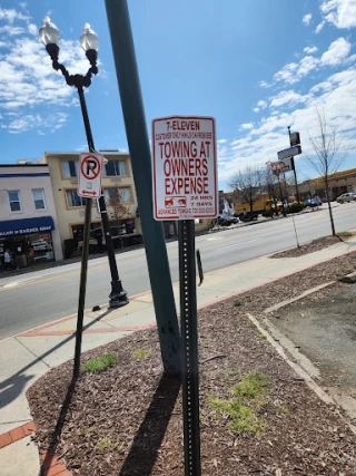 Advanced Towing Co LLC