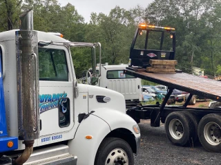 Roy & Dot's Towing
