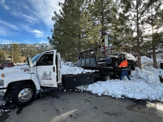 a & j towing And recovery