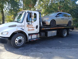 Junior's Towing LLC