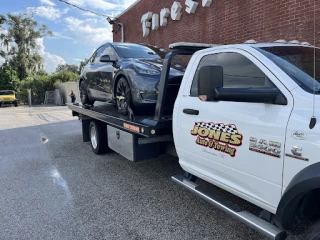 Jones Auto & Towing