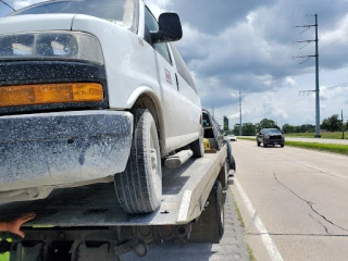Roy's Auto Salvage and Wrecker