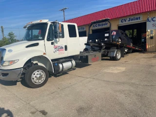 Lee's Towing
