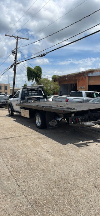 C B Towing Service LLC