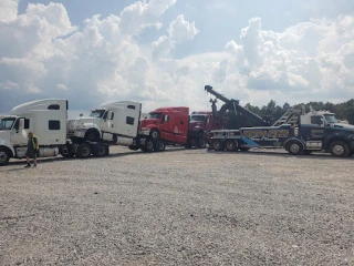 Pitts & Sons Towing and Recovery