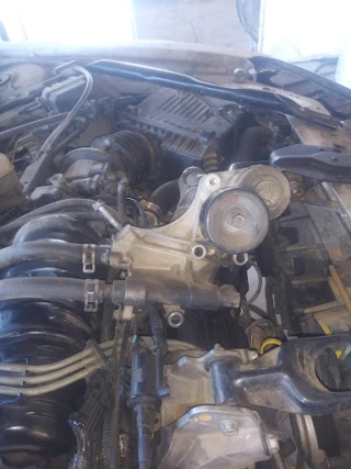 J & G Collision Center