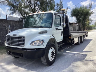 Towing flatbed service