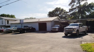 Bucky's Paint & Body