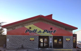 Pull-A-Part JunkYard in Memphis (TN) - photo 4