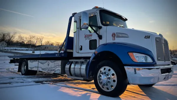 King Towing LLC - photo 2