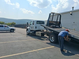 Graham's Service Center