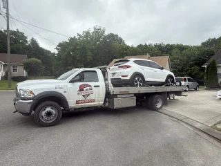 615 Towing LLC (Servicio De Gruas 615)