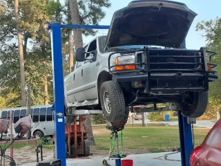 Mando's Autos Recycling