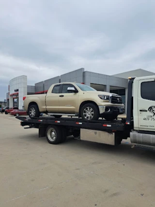 LEON TOWING LLC