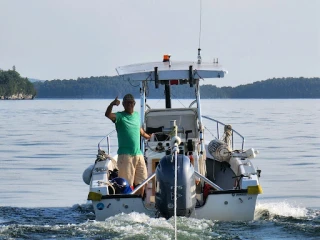 Burlington Harbor Launch and Tow