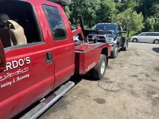 Nardos Towing & Recovery LLC