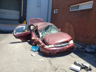 We Buy Junk Cars & Trucks