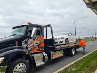 Iceman's Automotive Paint & Towing