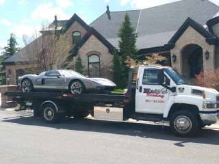 Matt's Towing