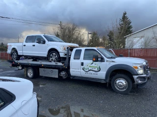 Newhouse Towing Service - Portland Tow Truck