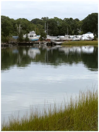 Bert's Boat Yard-Marina