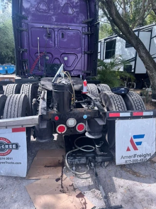 Mobile Semi Truck Mechanic Pompano Beach