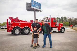 Hawk's Towing & Recovery