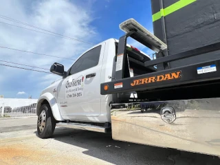 Qualiserve Auto Recovery and Towing