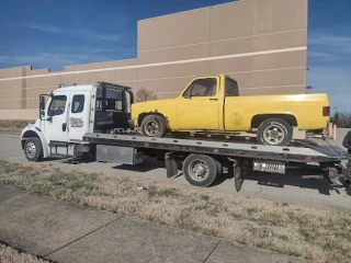 DJ TOWING LLC