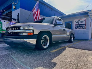 Maxi's Mechanics Auto Repair & Service - Riverside