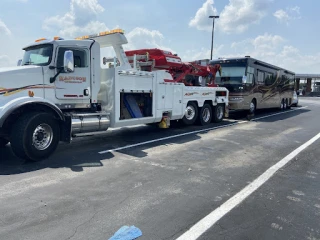 Interstate Heavy Duty Towing & Semi Truck Towing Service