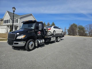 L & A Towing LLC